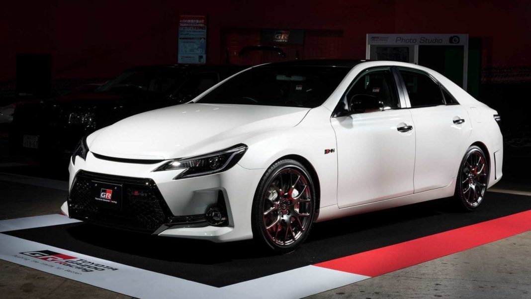 Toyota mark x 2019